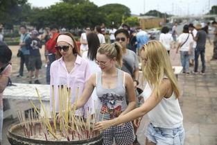 荒野女囚 手机在线观看,绝境求生，逆境绽放  第1张